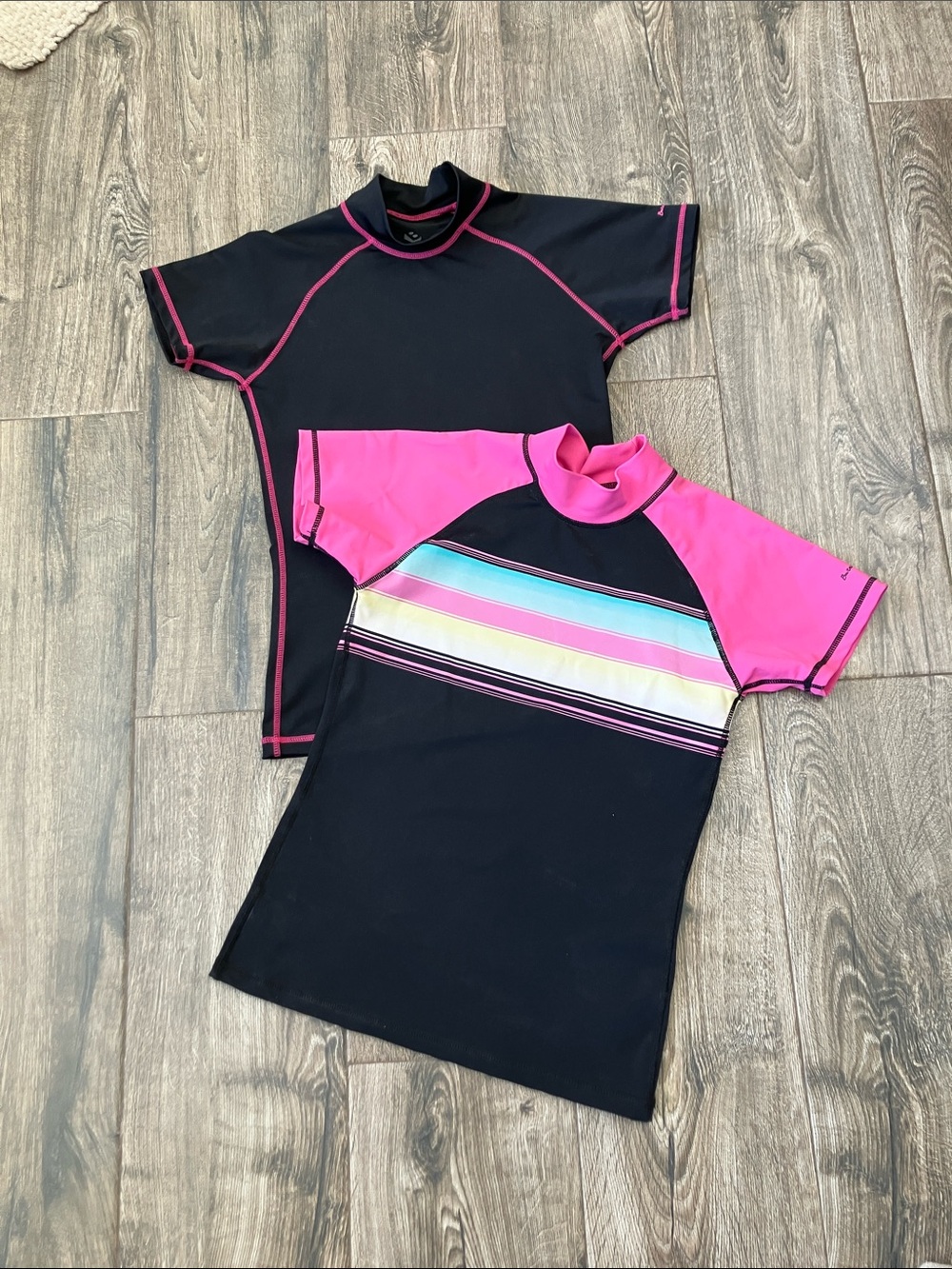 burnside Black and Pink Short Sleeve Rashguard Swim Top